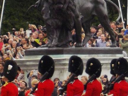 Londra Garda regală și schimbarea gardei