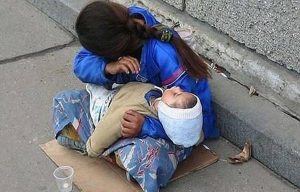Мадонна з немовлям », або чому дитина завжди спить