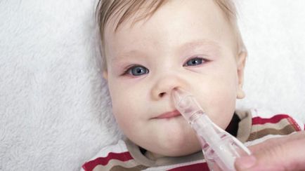 Чи можуть бути зелені соплі при прорізуванні зубів у дітей температура у немовляти, ніж лікувати, що