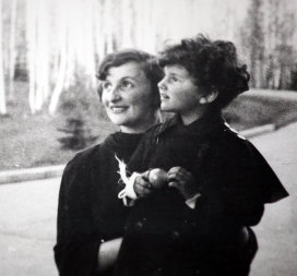 Commissarul oamenilor lui Yezhov și soția lui
