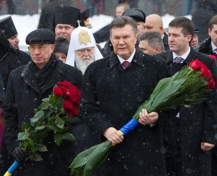 Ingatlan Ausztriában Azarov és a Krím-félszigeten, az álom egy székre, és Poroshenko moszkvai sajtótájékoztatóján -