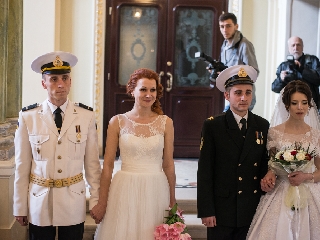 Odessanti au jucat o nuntă expresă în casa de operă