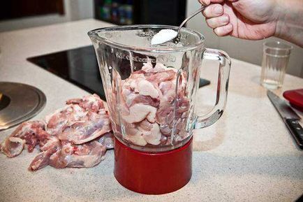 Csirkecomb töltött gomba - recept modern otthon konyha fotó (lábak) Csirkecomb töltött gomba - recept a modern otthoni főzés fotókkal