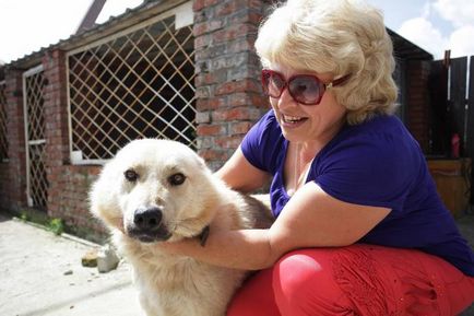 Prietenul de câine a surprins și a mutat rușii cu fidelitatea lor