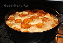 Пиріг з абрикосами на швидку руку - рецепт з покроковими фото від