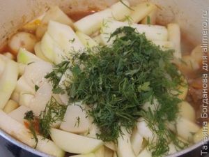 Рагу з кабачків картоплі і курячої печінки
