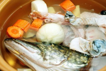 Розтягаї з рибою - відкриті пиріжки рибною начинкою