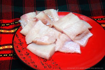 Розтягаї з рибою - відкриті пиріжки рибною начинкою