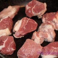 Рецепт страви в горщику гарбуз зі свининою по-селянськи