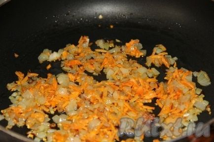 Рецепт розсольнику з м'ясом, з рисом і солоними огірками - рецепт з фото