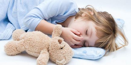 Vărsăturile și febra la un copil de vârstă școlară cauzează și prim ajutor