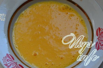 Vaj sütemény húsvéti receptet fényképpel (sdobny sütemény) Vaj sütemény húsvéti recept egy fotó