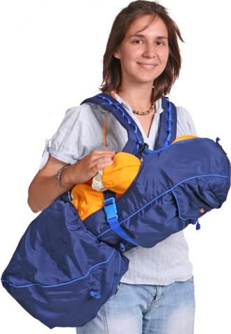 Слінги, рюкзак і кенгуру для новонароджених