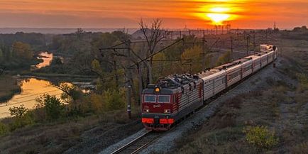 Dream cale ferată și de tren la ceea ce visul este visarea de cale ferată și de tren într-un vis