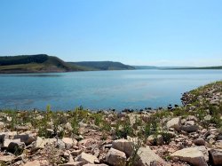 Туймазинское водосховище на злитті річок Нугуш і малий Нугуш між селами нижній Сардик,