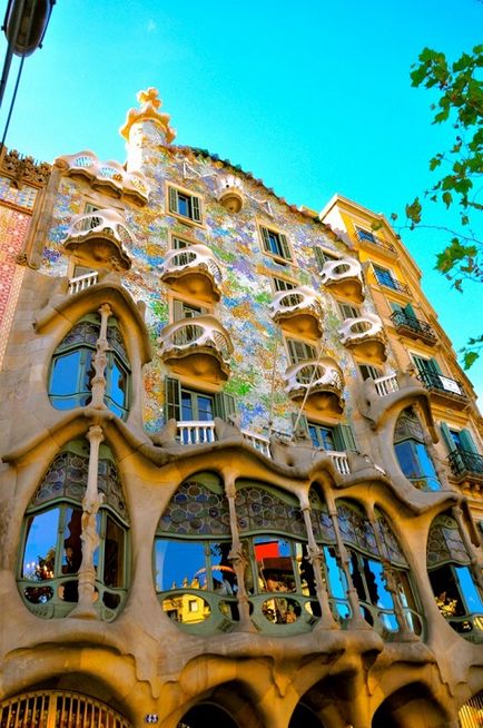 Creație Gaudí Casa Batlló în Barcelona (30 fotografii)