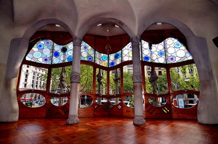 Creație Gaudí Casa Batlló în Barcelona (30 fotografii)