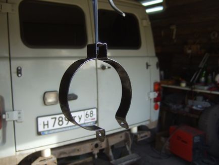 Vas cipó () UAZ cipó