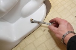 Instalarea unui bol de toaletă în casă