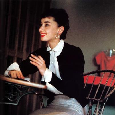 Stilul rafinat al lui Audrey Hepburn