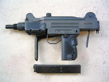 Uzi - familia de arme submachine - lumea divertismentului pe altfast