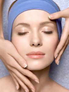 Influența masajului facial asupra corpului - frumusețea și sănătatea femeilor