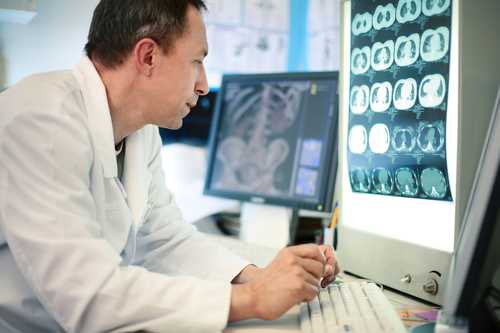 Всичко, което трябва да знаете за рентгенови лъчи отговорен лекар