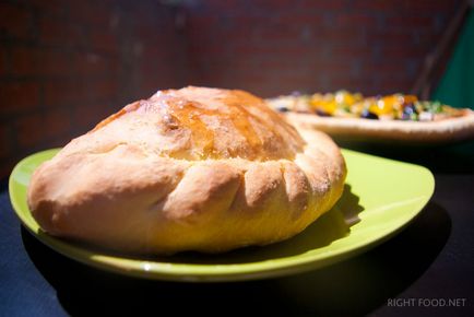 Pizza calzone închisă, rețetă pas cu pas cu fotografie