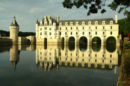 Châteaux a Loire (Franciaország) - egy fotó-felülvizsgálat (zárak) Châteaux a Loire (France) - egy fotó felülvizsgálat