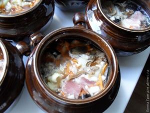 Pot sült sertés és gombák (pot sült) Pot sült sertés és gomba