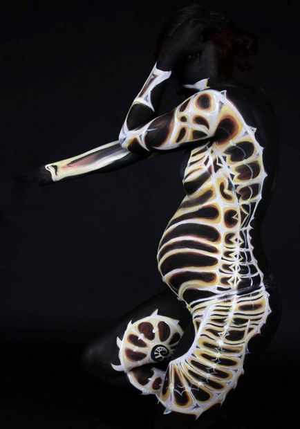 30 Exemple minunate de pictură corporală realizată sub formă de animale, umkra