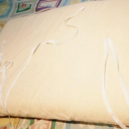 A kanapé a gumiabroncs a kezét (fúró négy lyuk) A kanapé a gumiabroncs a kezét
