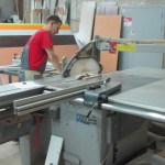 Companie - fabricarea garuda a mobilierului la comanda