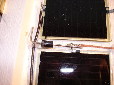 Baterie solară portabilă, realizată de mâini proprii, radiofishka