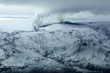 Repetarea erupției vulcanice în Islanda