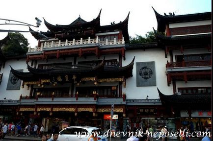 Yuyuan kertek és az utcai Yu Yuan Sanghajban, napló nyugtalan (Shanghai Látnivalók) Yuyuan kertek és az utcai Yu Yuan Sanghajban, napló nyugtalan