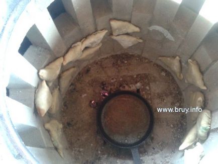 Samsa tandyrnaya nélkül tandoor (kétféleképpen) - social network szerelmeseinek kemencék, kémények és eledelt (lemez üst) Samsa tandyrnaya nélkül tandoor (kétféleképpen) - social network szerelmeseinek kemencék, kémények és eledelt