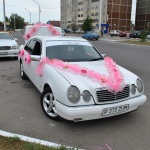 Весільні вбрання для машин, прокат лімузинів в Костанай