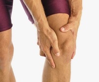Tromboza venei popliteale și a trombului sub simptomele și tratamentul genunchiului