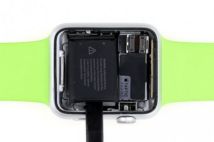 Urmăriți cum să înlocuiți bateria cu propriile mâini, reparând Apple (iphone, ipad)