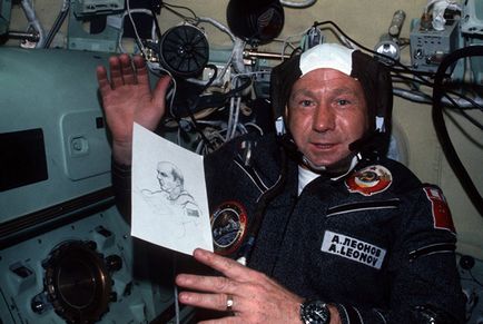 Alexey Leonov - biografie, fotografie, știri, în spațiu liber, familie și copii 2017