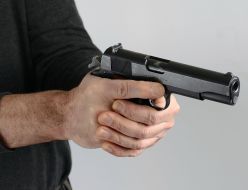 Extragerea rapidă a unui pistol dintr-un toc - tehnică - articole