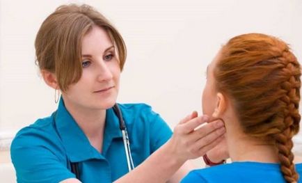 Cauzeaza maxilarul in apropierea cauzelor urechii si tratamentul