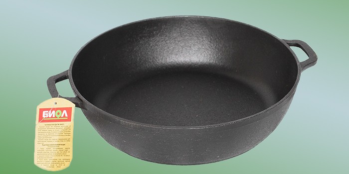 Чавунний посуд - властивості і шкода, рейтинг кращих сковорідок, каструль і качатників з описом і