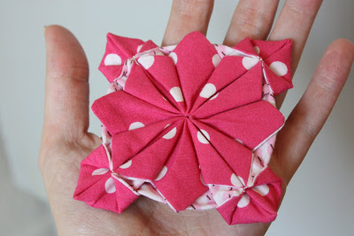 Flori Origami și ornono din cârpă, obiecte de artizanat