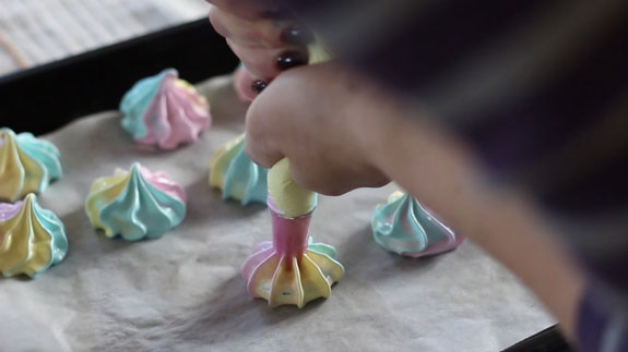 Culoare meringue pas-cu-pas video-reteta video