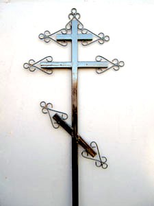 Cruce de lemn cum să vă faceți propriul - de îngrijire pentru mormânt și pentru monumentul pe mâini