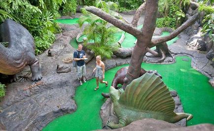 Dino Park în Phuket mini golf, restaurant, fotografie