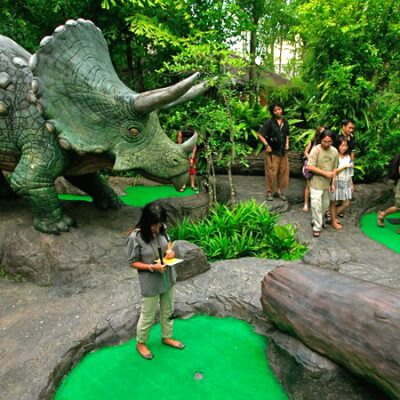 Parcul Dino din Phuket - simțiți atmosfera perioadei jurasice!