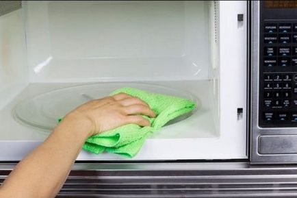 Gary în cuptorul cu microunde și miroase cum să eliminați și să curățați - revizuirea video decât spălarea
